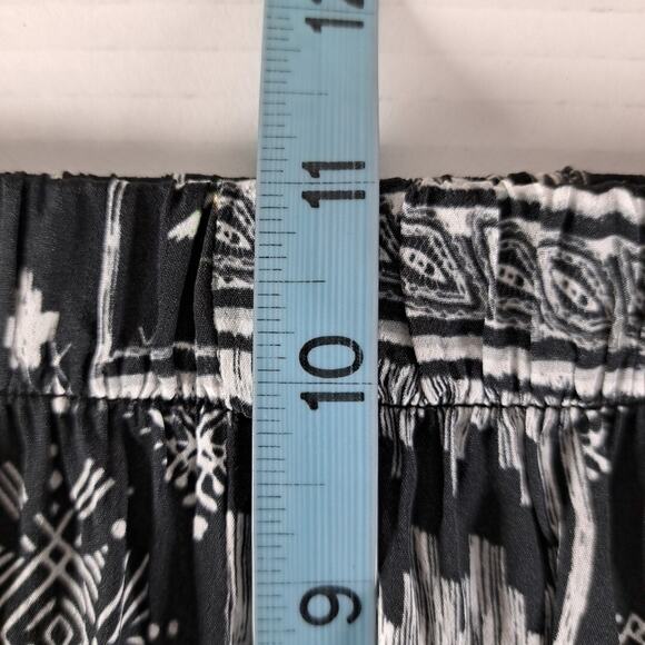 NWT Shana Wide Leg Capri Pants Womens Small Black Tropical Silky Pull On Resort - Picture 13 of 16